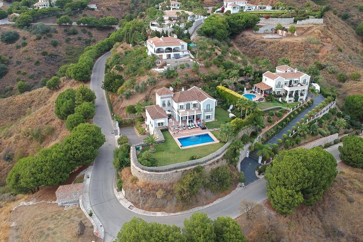 Chalet de 5 habitaciones en Mijas en venta con garaje - 1.850.000 € (Ref: 9145011)