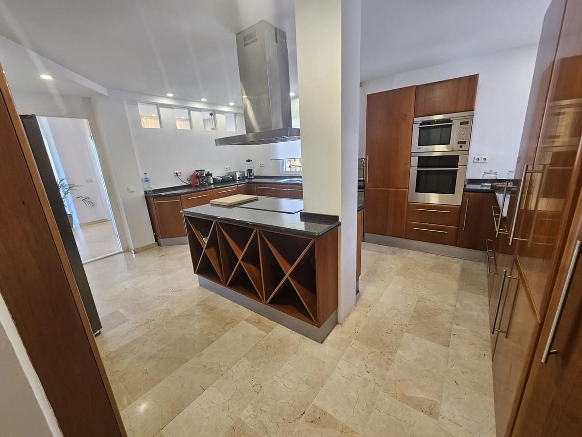 Chalet de 5 habitaciones en Benalmádena en venta con garaje - 1.750.000 € (Ref: 9145013)