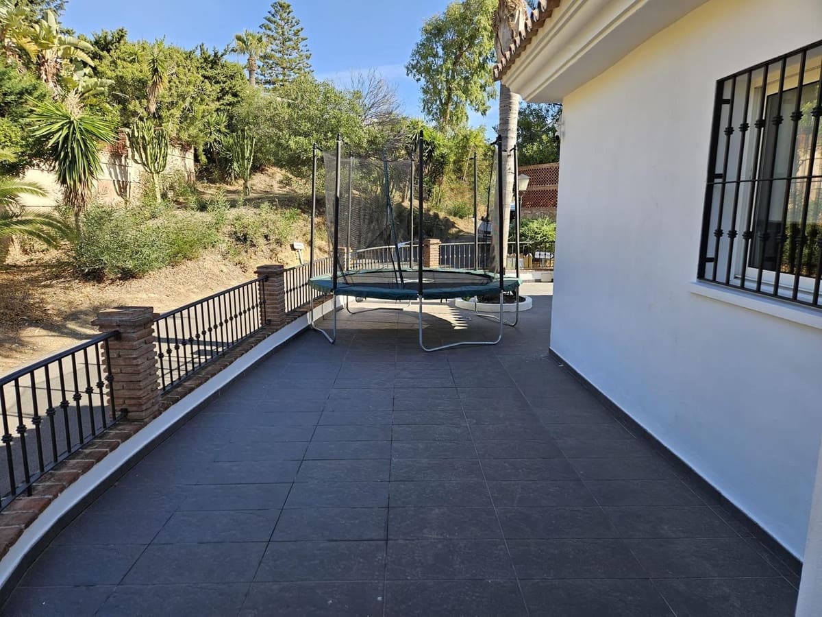 Chalet de 5 habitaciones en Benalmádena en venta con garaje - 1.750.000 € (Ref: 9145013)