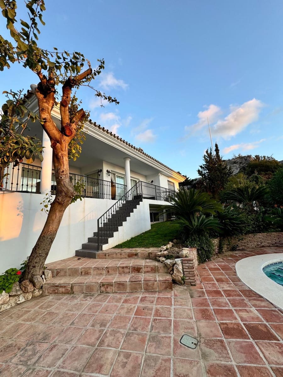 Chalet de 5 habitaciones en Benalmádena en venta con garaje - 1.750.000 € (Ref: 9145013)