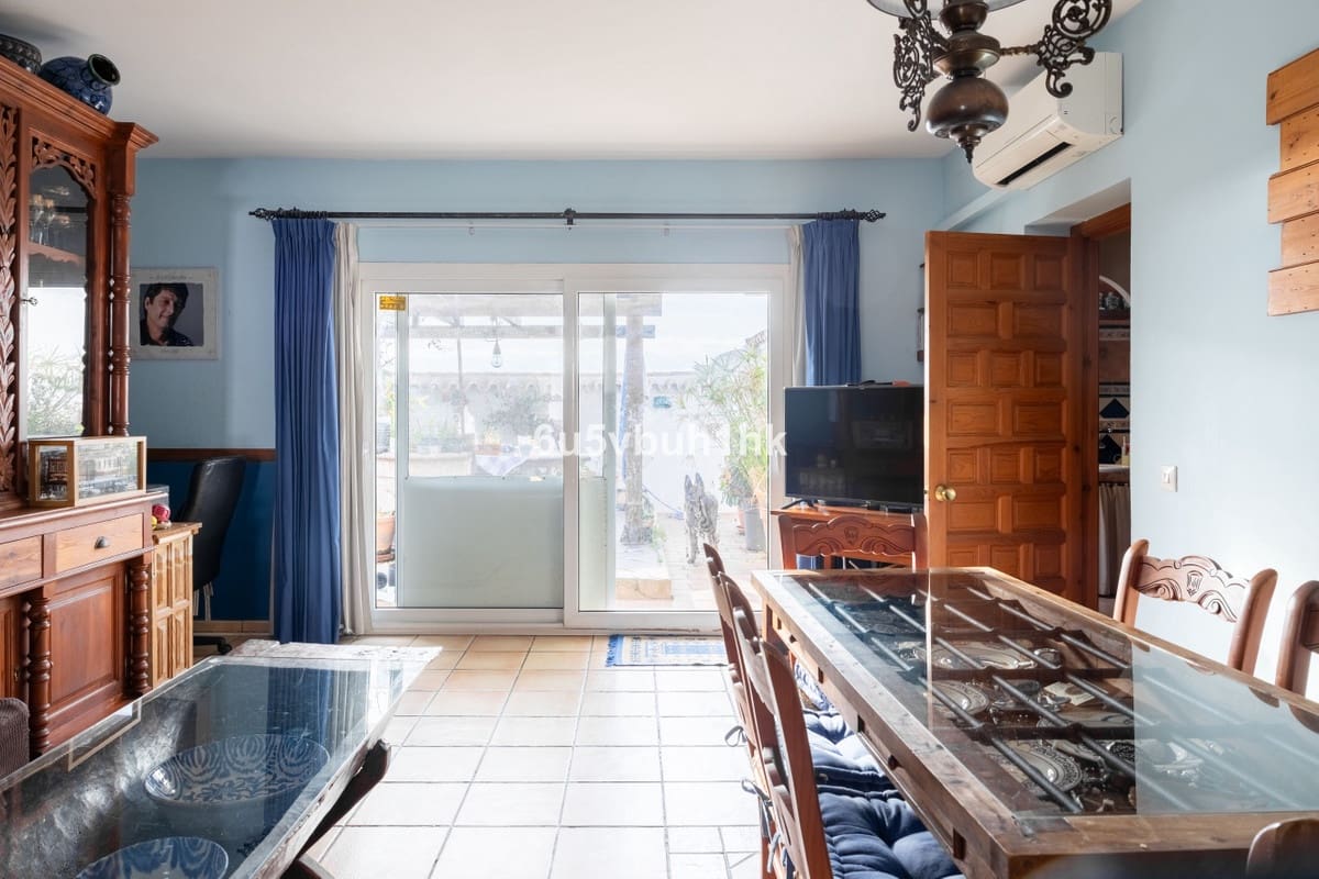 4 bedroom Villa for sale in El Chaparral - € 1,680,000 (Ref: 9145015)