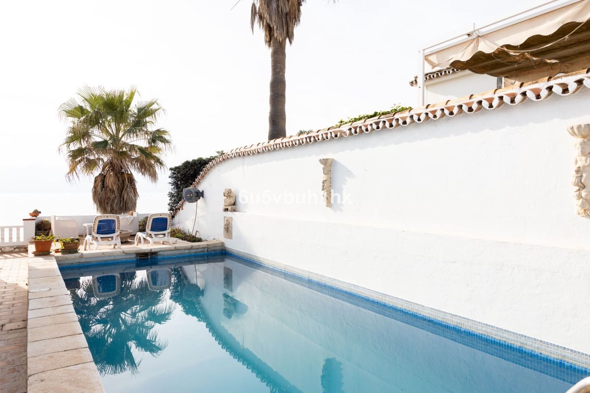 Chalet de 4 habitaciones en El Chaparral en venta - 1.680.000 € (Ref: 9145015)