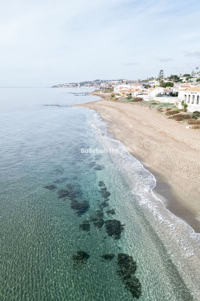 Chalet de 4 habitaciones en El Chaparral en venta - 1.680.000 € (Ref: 9145015)