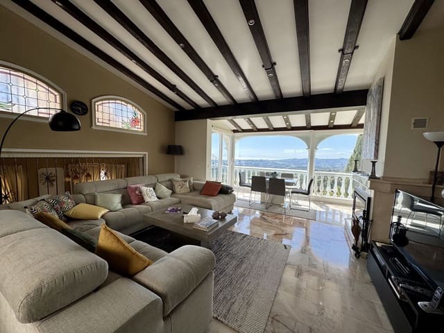 6 makuuhuone Huvila myytävänä paikassa Mijas - 1 450 000 € (Ref: 9145017)