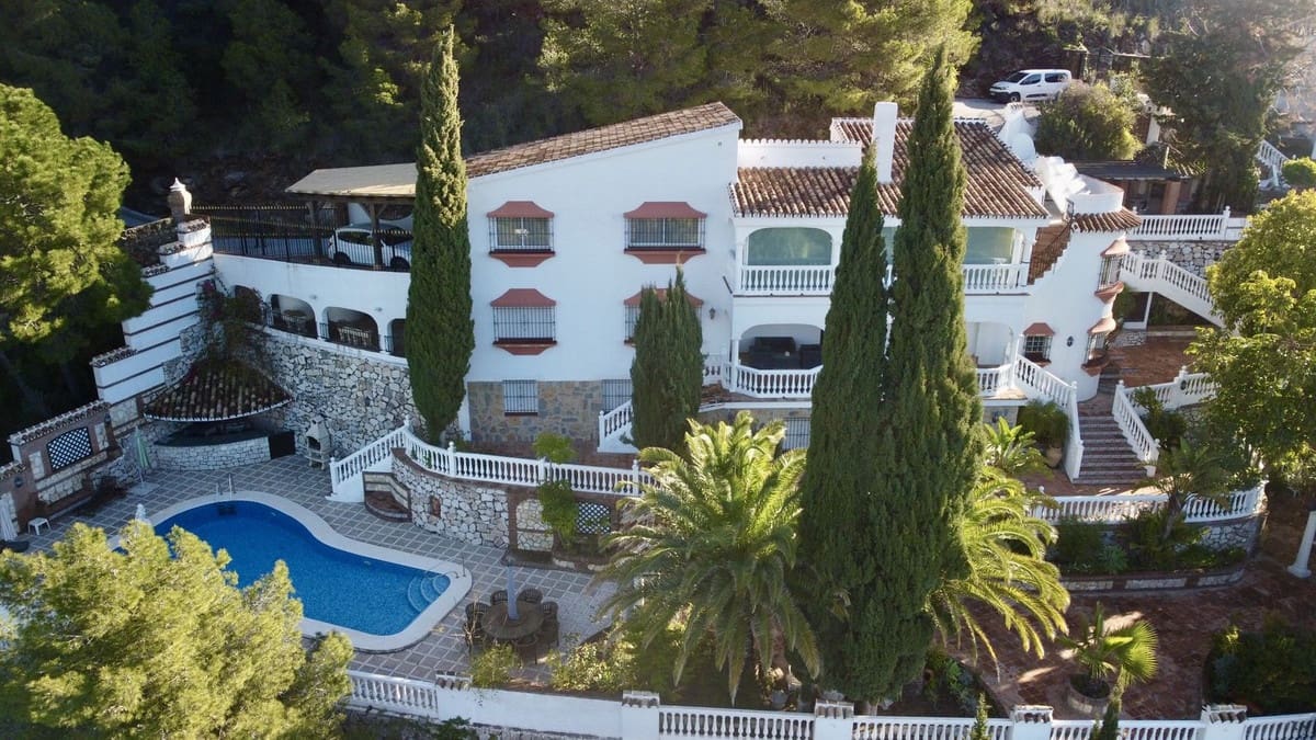 6 makuuhuone Huvila myytävänä paikassa Mijas - 1 450 000 € (Ref: 9145017)