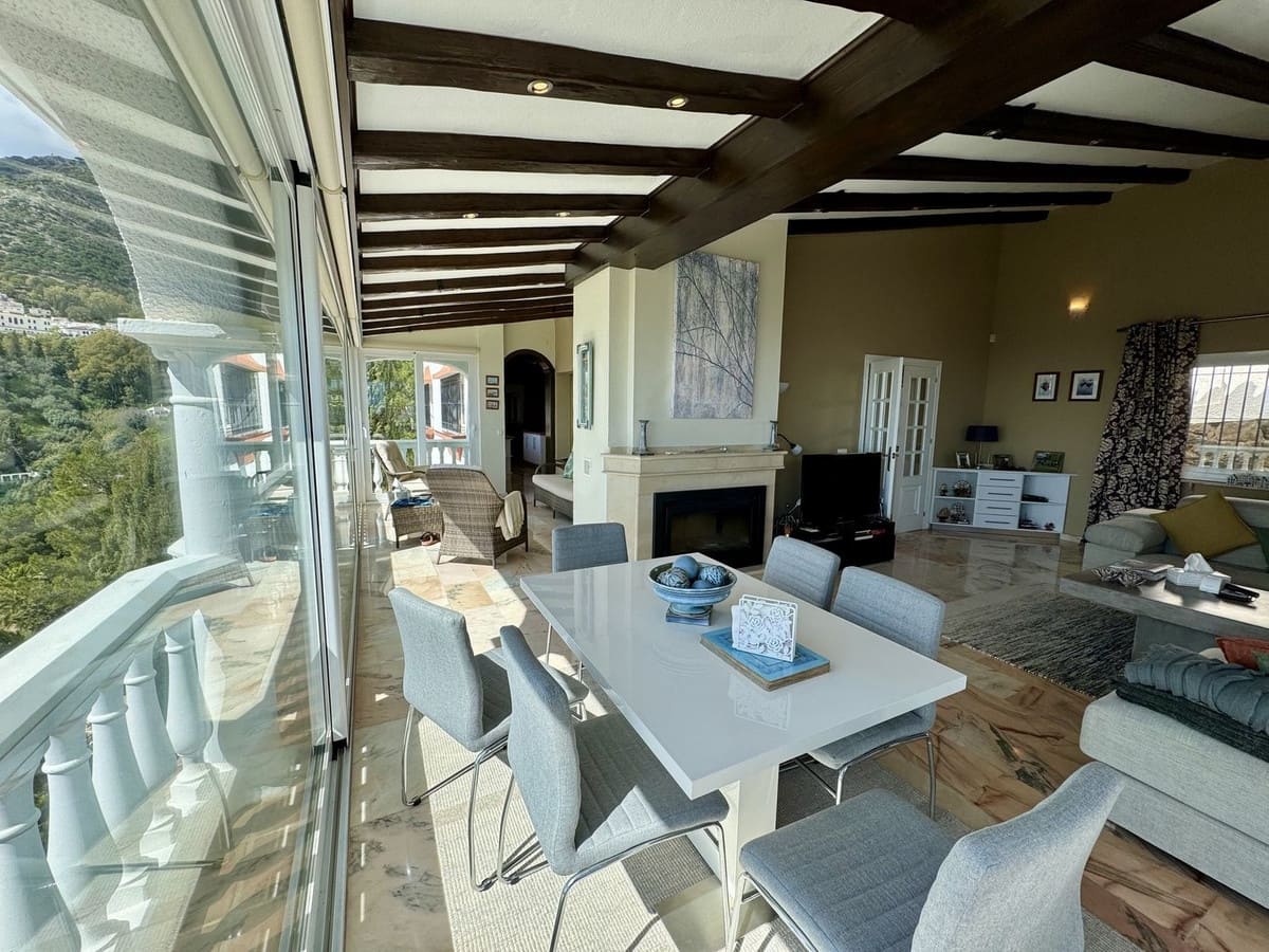 6 makuuhuone Huvila myytävänä paikassa Mijas - 1 450 000 € (Ref: 9145017)