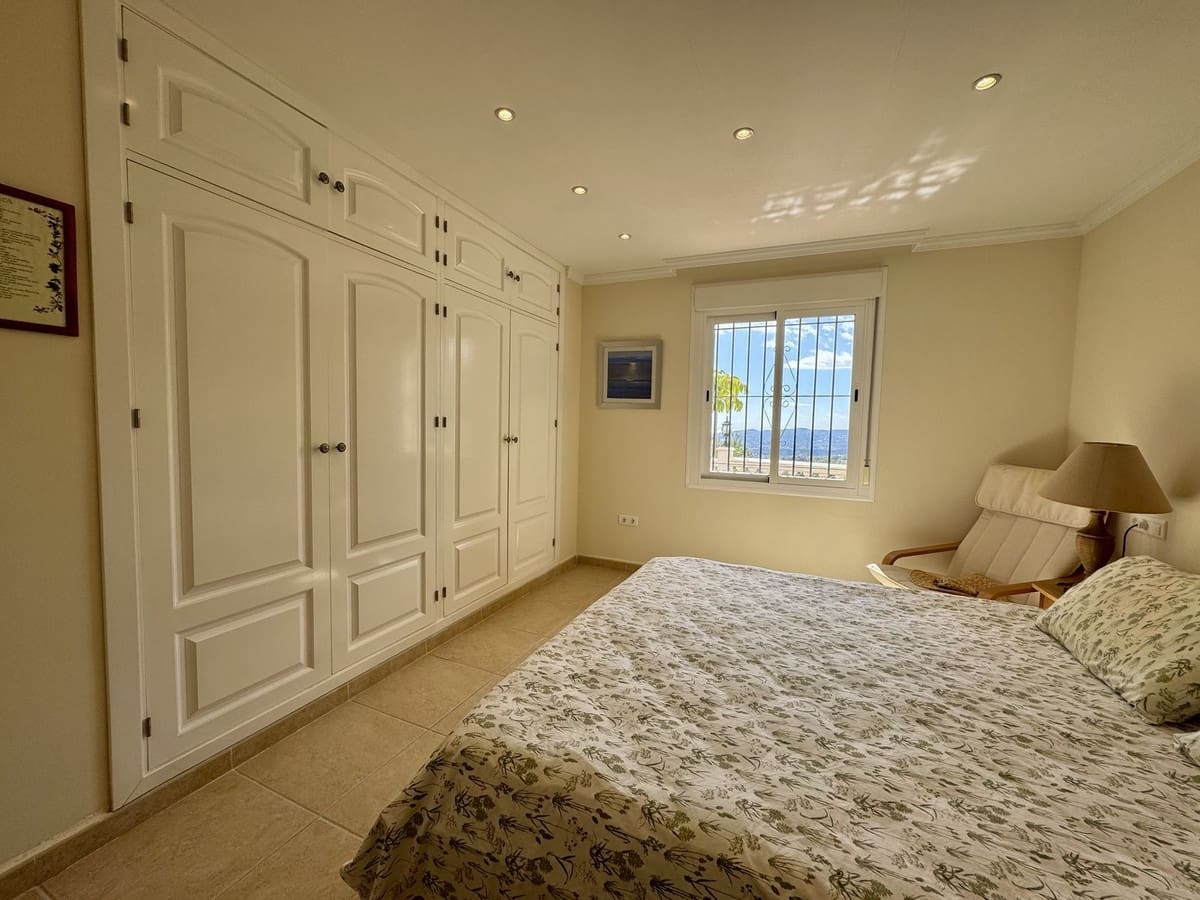 6 makuuhuone Huvila myytävänä paikassa Mijas - 1 450 000 € (Ref: 9145017)