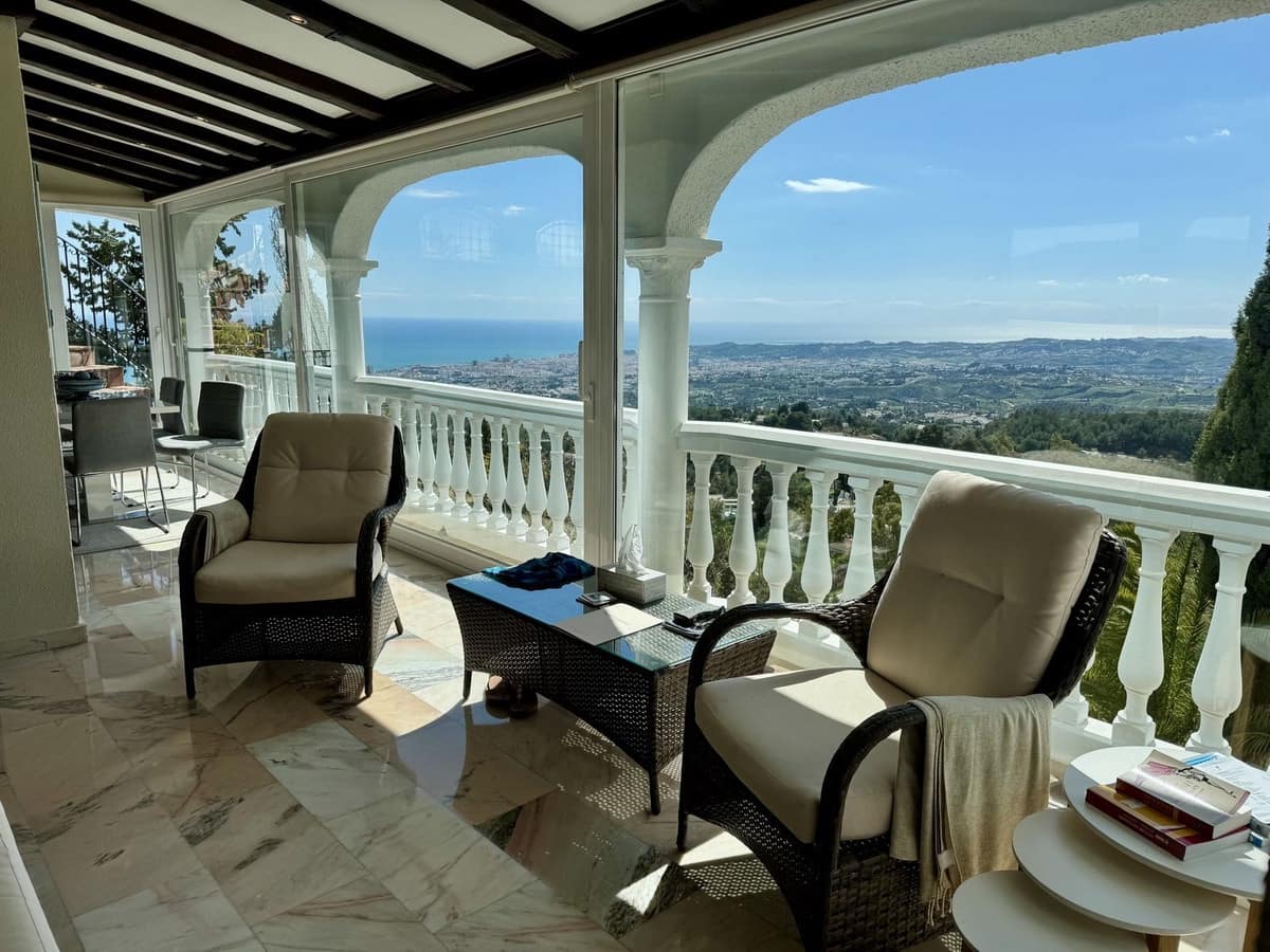 6 makuuhuone Huvila myytävänä paikassa Mijas - 1 450 000 € (Ref: 9145017)