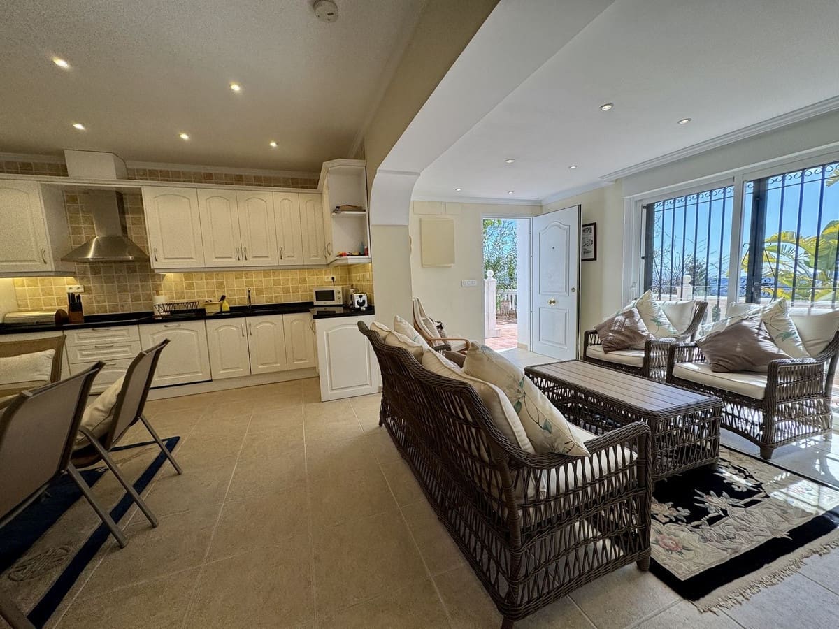 6 makuuhuone Huvila myytävänä paikassa Mijas - 1 450 000 € (Ref: 9145017)