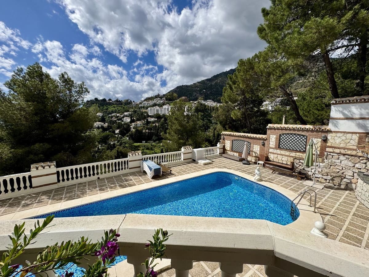 6 makuuhuone Huvila myytävänä paikassa Mijas - 1 450 000 € (Ref: 9145017)