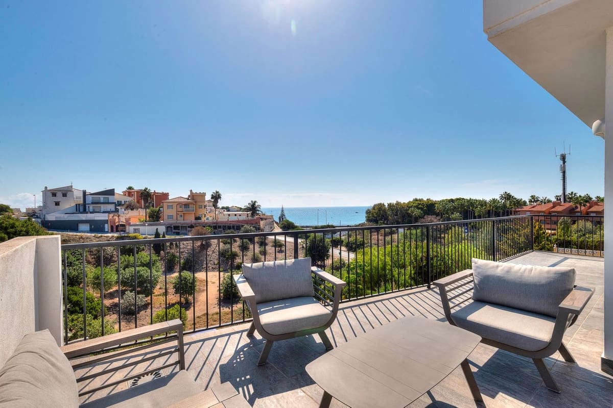 Chalet de 6 habitaciones en Mijas Costa en venta con garaje - 1.625.000 € (Ref: 9145018)