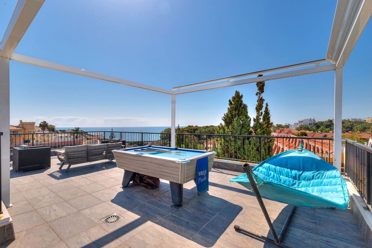 Chalet de 6 habitaciones en Mijas Costa en venta con garaje - 1.625.000 € (Ref: 9145018)