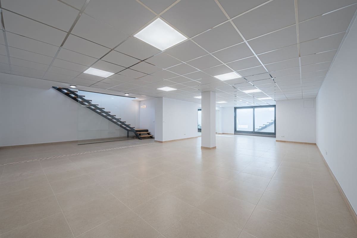 4 bedroom Villa for sale in Mijas with garage - € 1,500,000 (Ref: 9145019)