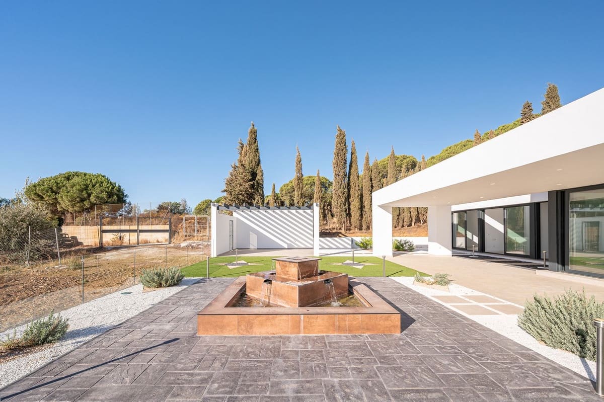 4 bedroom Villa for sale in Mijas with garage - € 1,500,000 (Ref: 9145019)