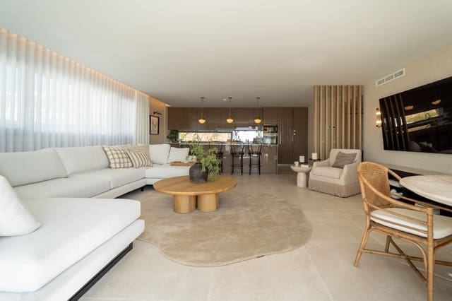 4 makuuhuone Huvila myytävänä paikassa Mijas Costa, Mijas mukana 
autotalli - 1 350 000 € (Ref: 9145023)