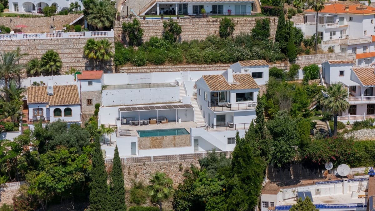 4 sovrum Villa till salu i Torremuelle med garage - 1 245 000 € (Ref: 9145024)