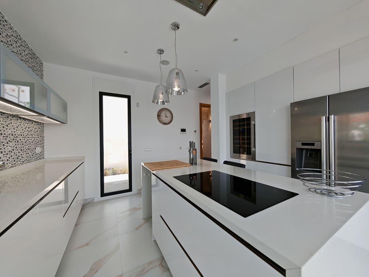 4 soverom Villa til salgs i La Cala Golf - € 1 375 000 (Ref: 9145025)