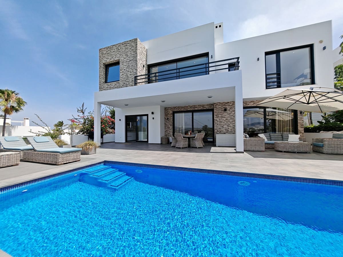 4 soverom Villa til salgs i La Cala Golf - € 1 375 000 (Ref: 9145025)