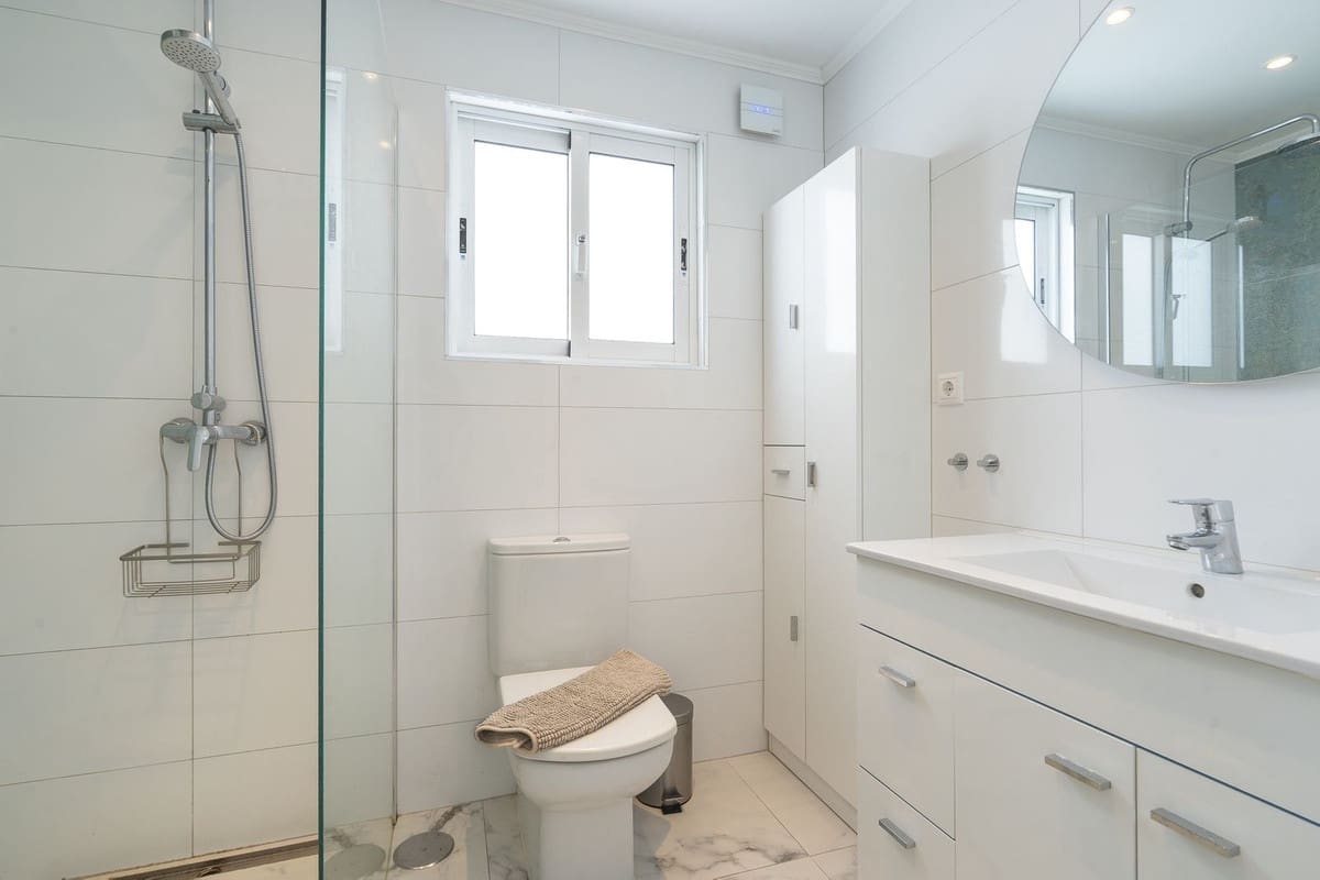 5 makuuhuone Huvila myytävänä paikassa La Cala de Mijas mukana 
autotalli - 1 375 000 € (Ref: 9145026)