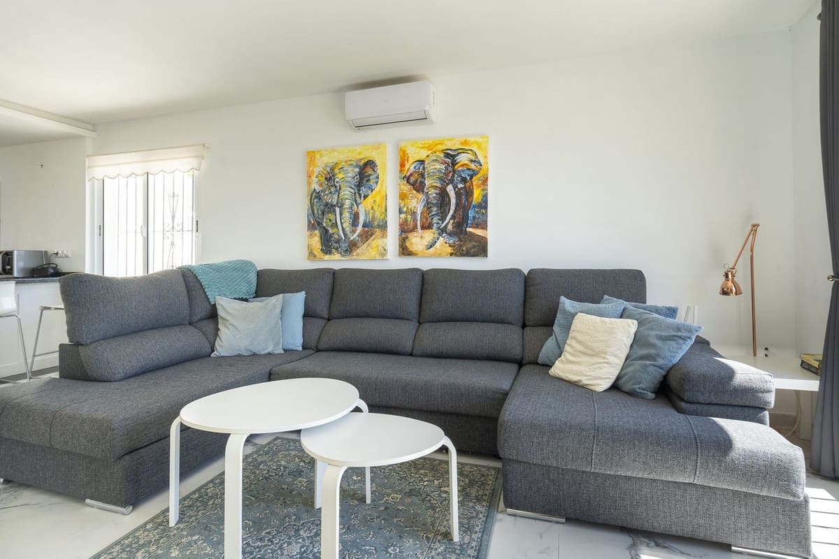 5 bedroom Villa for sale in La Cala de Mijas with garage - € 1,425,000 (Ref: 9145026)