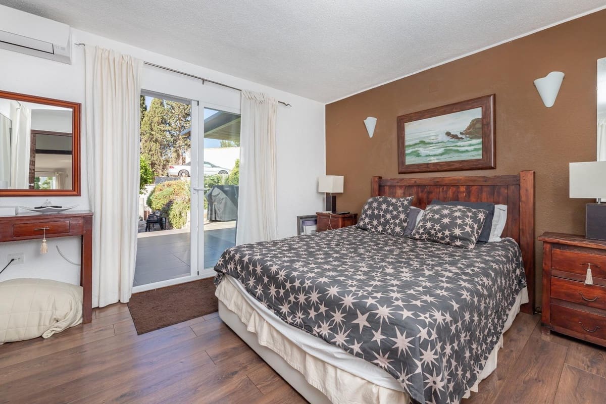 4 sypialnia Willa na sprzedaż w Benalmadena z garażem - 1 295 000 € (Ref: 9145030)