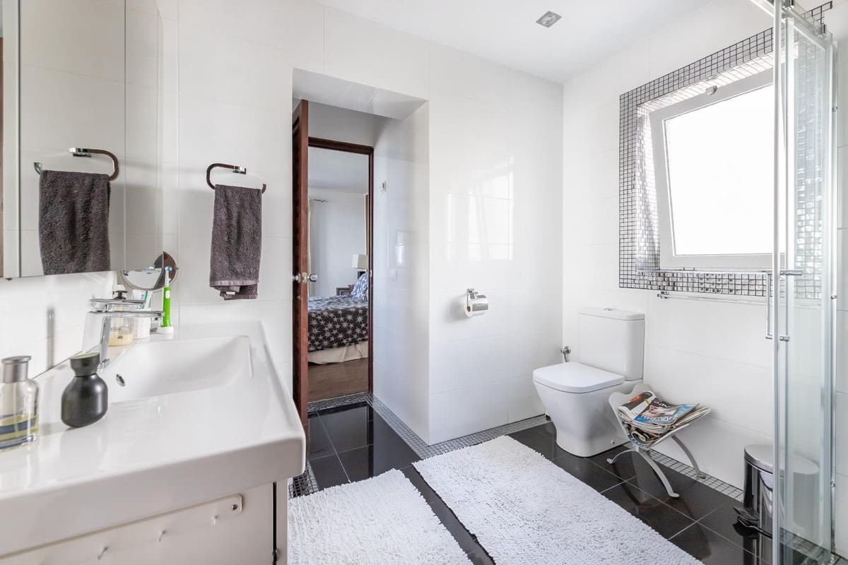 4 soveværelse Villa til salg i Benalmadena med garage - € 1.295.000 (Ref: 9145030)