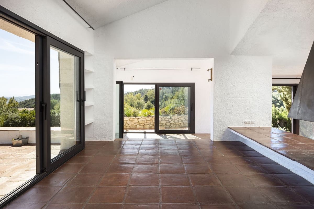 5 bedroom Villa for sale in Mijas with garage - € 980,000 (Ref: 9145034)