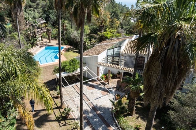5 bedroom Villa for sale in Mijas with garage - € 980,000 (Ref: 9145034)