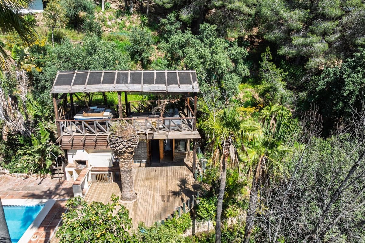 5 bedroom Villa for sale in Mijas with garage - € 980,000 (Ref: 9145034)