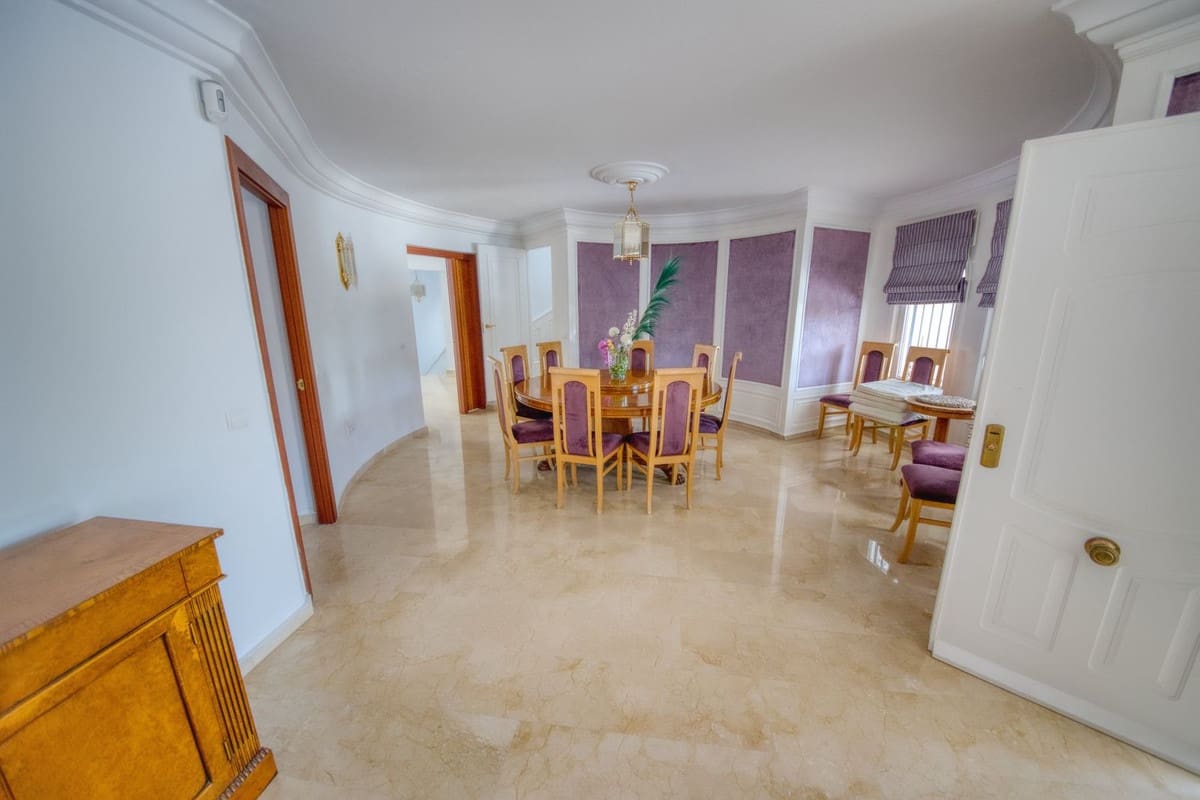 4 sypialnia Willa na sprzedaż w Benalmadena - 1 250 000 € (Ref: 9145035)