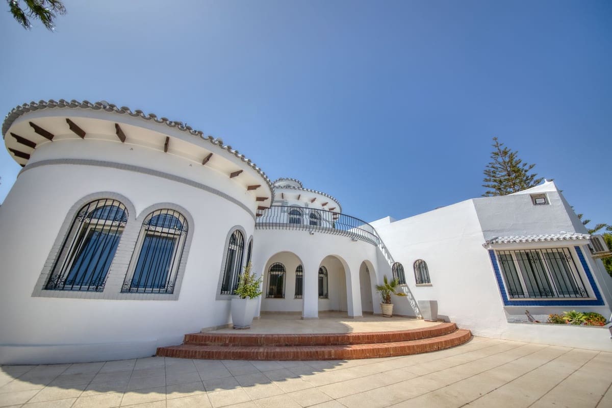 4 soveværelse Villa til salg i Benalmadena - € 1.250.000 (Ref: 9145035)