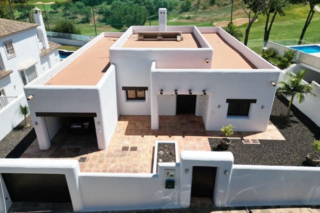 3 sypialnia Willa na sprzedaż w La Cala Golf, Mijas z garażem - 1 195 000 € (Ref: 9145036)