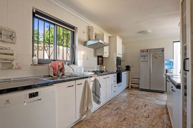 6 sovrum Villa till salu i Mijas Costa, Mijas - 1 185 000 € (Ref: 9145037)