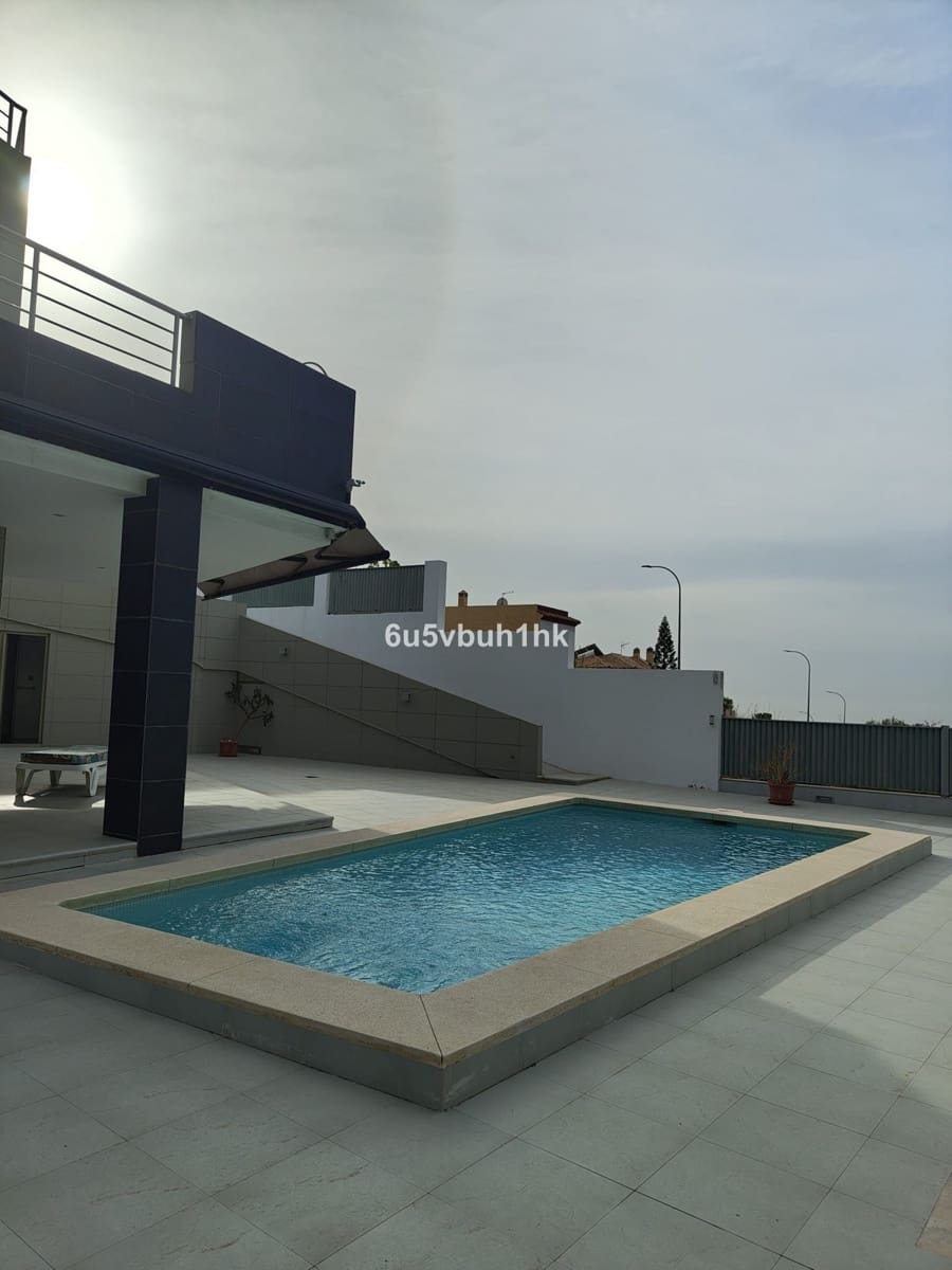 5 sypialnia Willa na sprzedaż w Benalmadena - 1 100 000 € (Ref: 9145043)