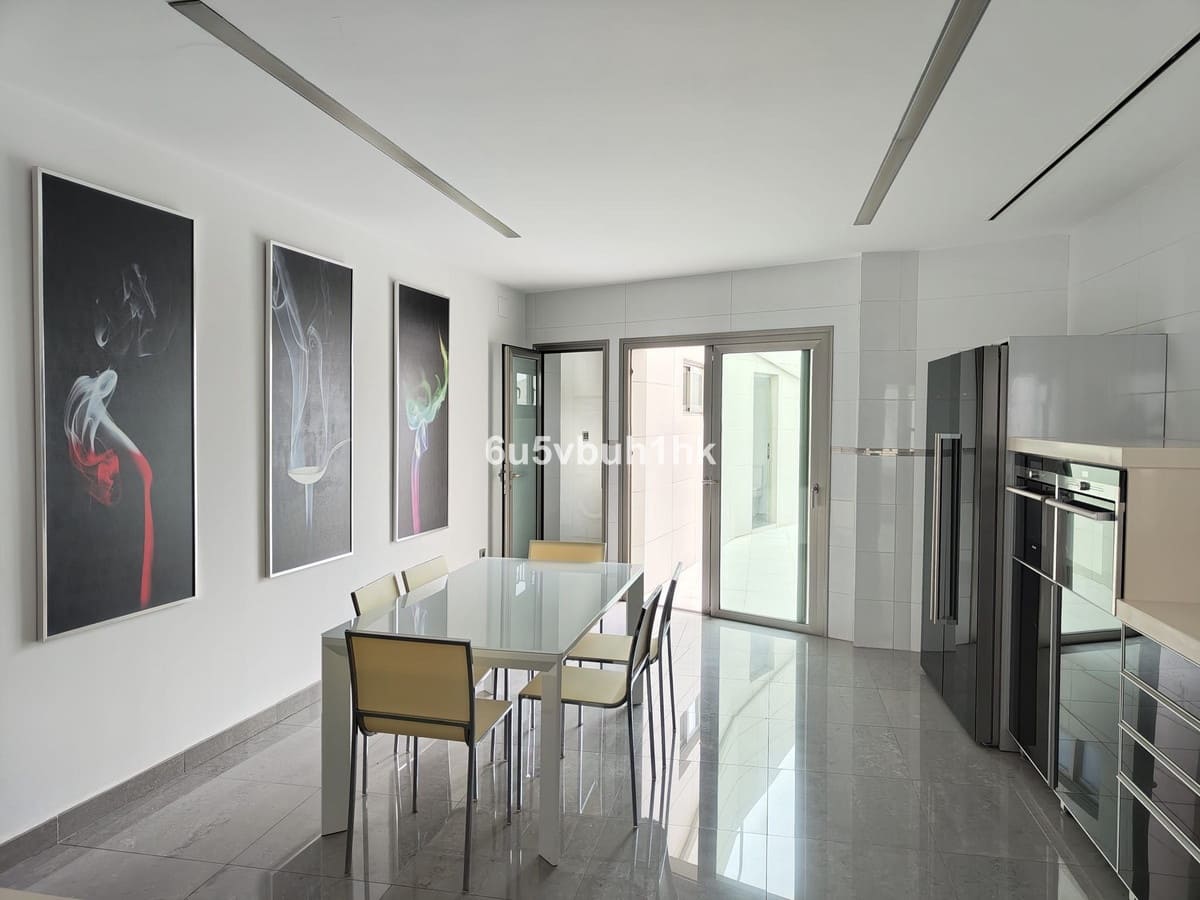 5 sypialnia Willa na sprzedaż w Benalmadena - 1 100 000 € (Ref: 9145043)