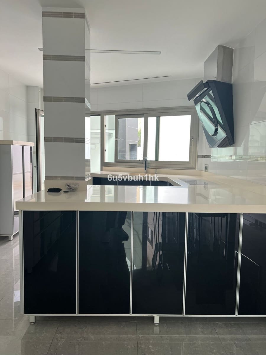 5 sypialnia Willa na sprzedaż w Benalmadena - 1 100 000 € (Ref: 9145043)