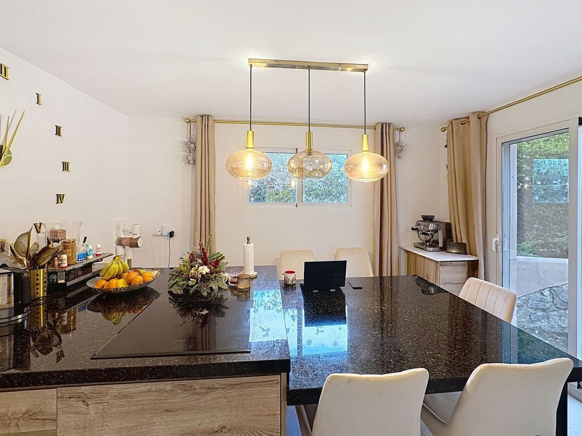 5 bedroom Villa for sale in Mijas - € 1,000,000 (Ref: 9145045)