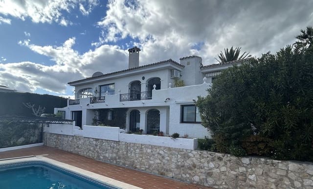 4 makuuhuone Huvila myytävänä paikassa Mijas mukana 
autotalli - 899 000 € (Ref: 9145051)