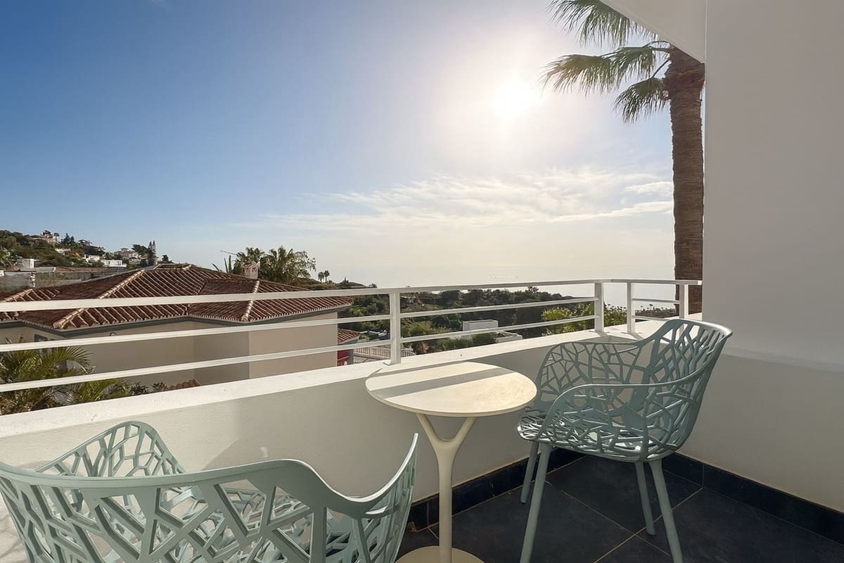 4 soveværelse Villa til salg i La Capellania med garage - € 2.695.000 (Ref: 9145053)