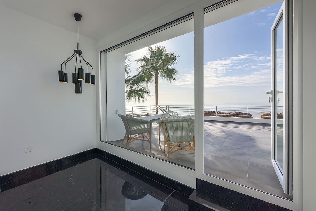 4 soveværelse Villa til salg i La Capellania med garage - € 2.695.000 (Ref: 9145053)