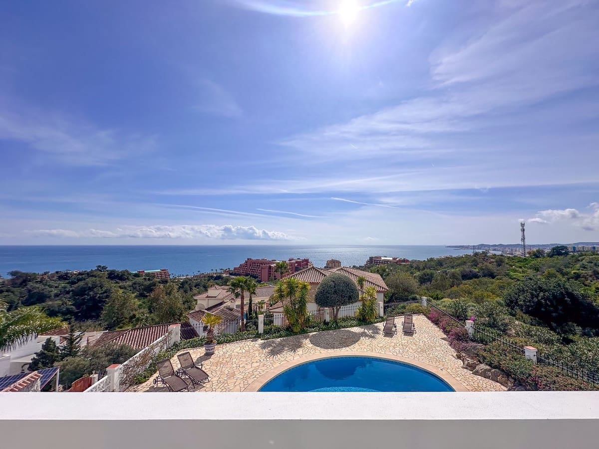 4 Zimmer Villa zu verkaufen in La Capellania mit Garage - 2.695.000 € (Ref: 9145053)