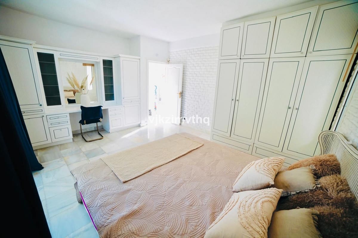 Chalet de 6 habitaciones en Benalmádena en venta con garaje - 2.200.000 € (Ref: 9145054)