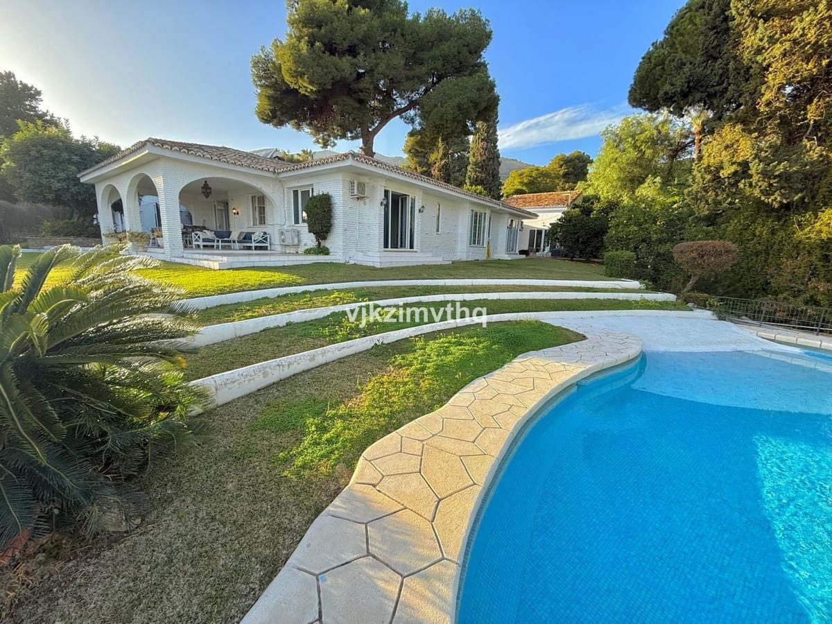 Chalet de 6 habitaciones en Benalmádena en venta con garaje - 2.200.000 € (Ref: 9145054)