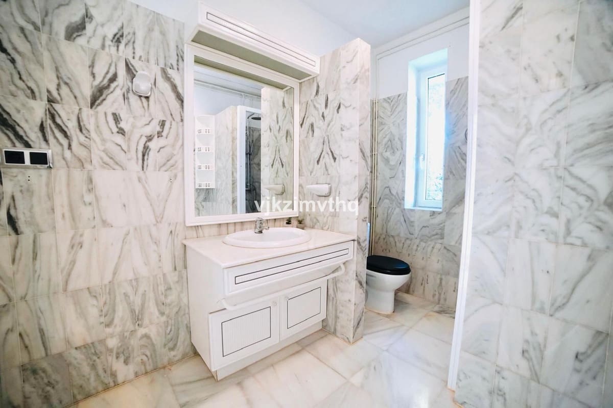 Chalet de 6 habitaciones en Benalmádena en venta con garaje - 2.200.000 € (Ref: 9145054)