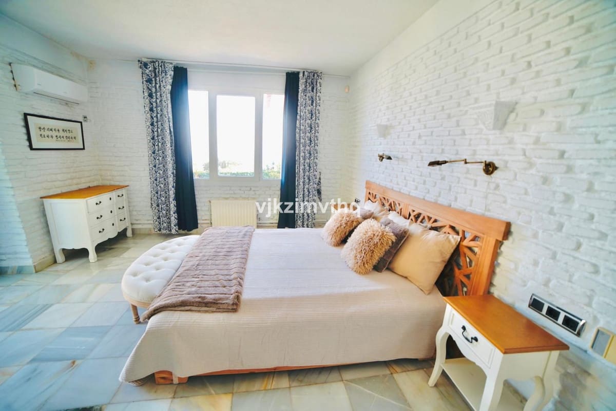 Chalet de 6 habitaciones en Benalmádena en venta con garaje - 2.200.000 € (Ref: 9145054)