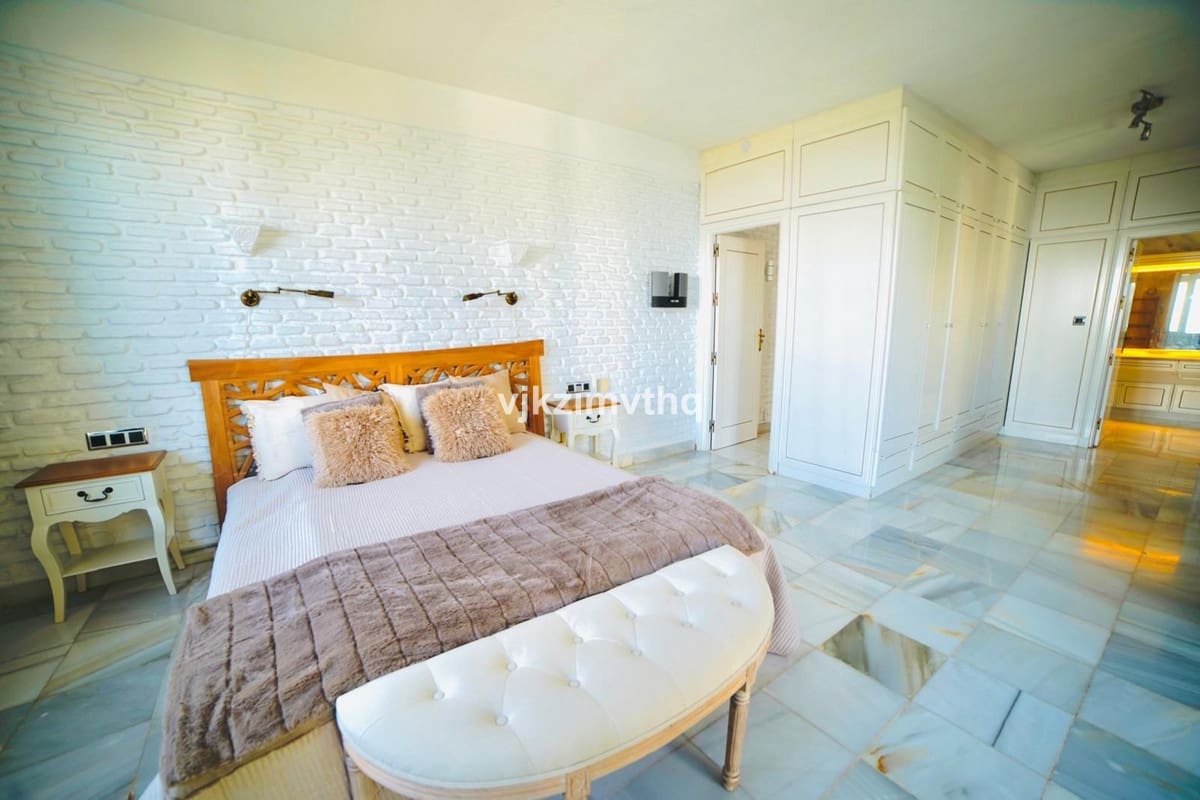 Chalet de 6 habitaciones en Benalmádena en venta con garaje - 2.200.000 € (Ref: 9145054)