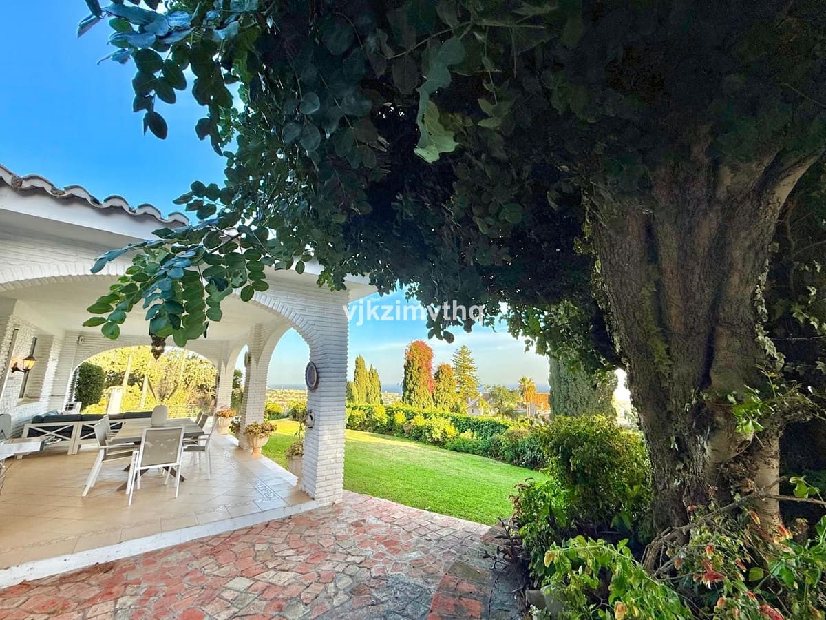 Chalet de 6 habitaciones en Benalmádena en venta con garaje - 2.200.000 € (Ref: 9145054)