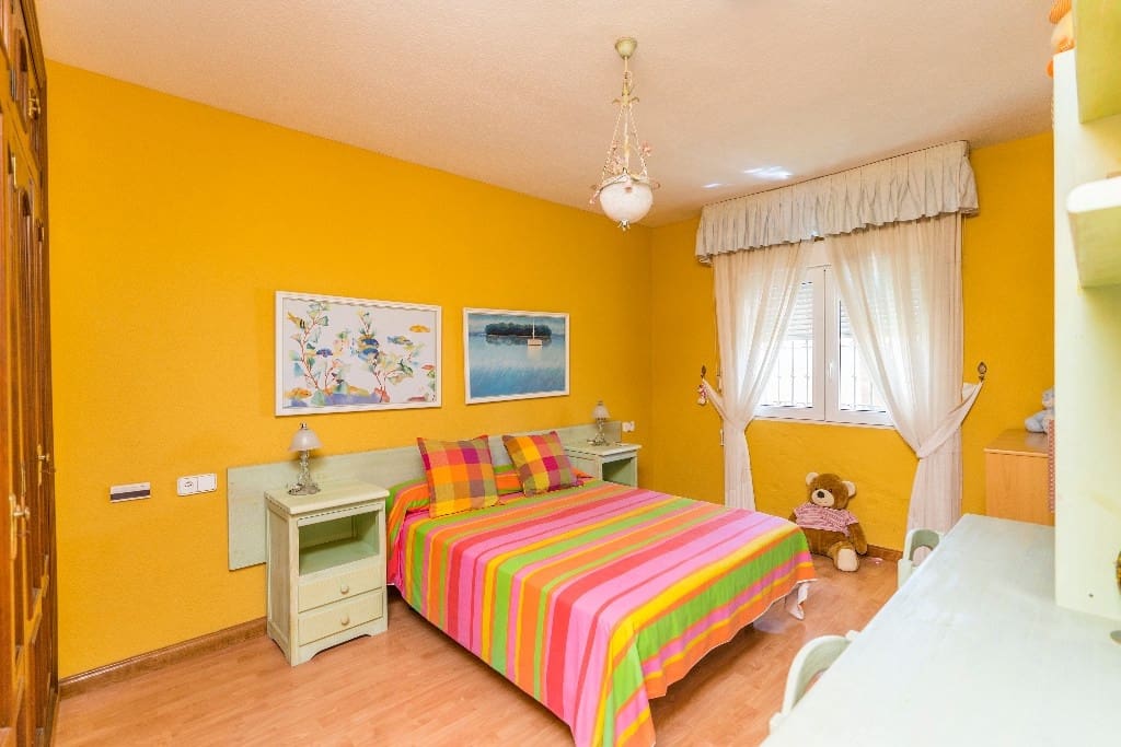 6 slaapkamer Villa te koop in Benalmadena Costa - € 1.900.000 (Ref: 9145058)