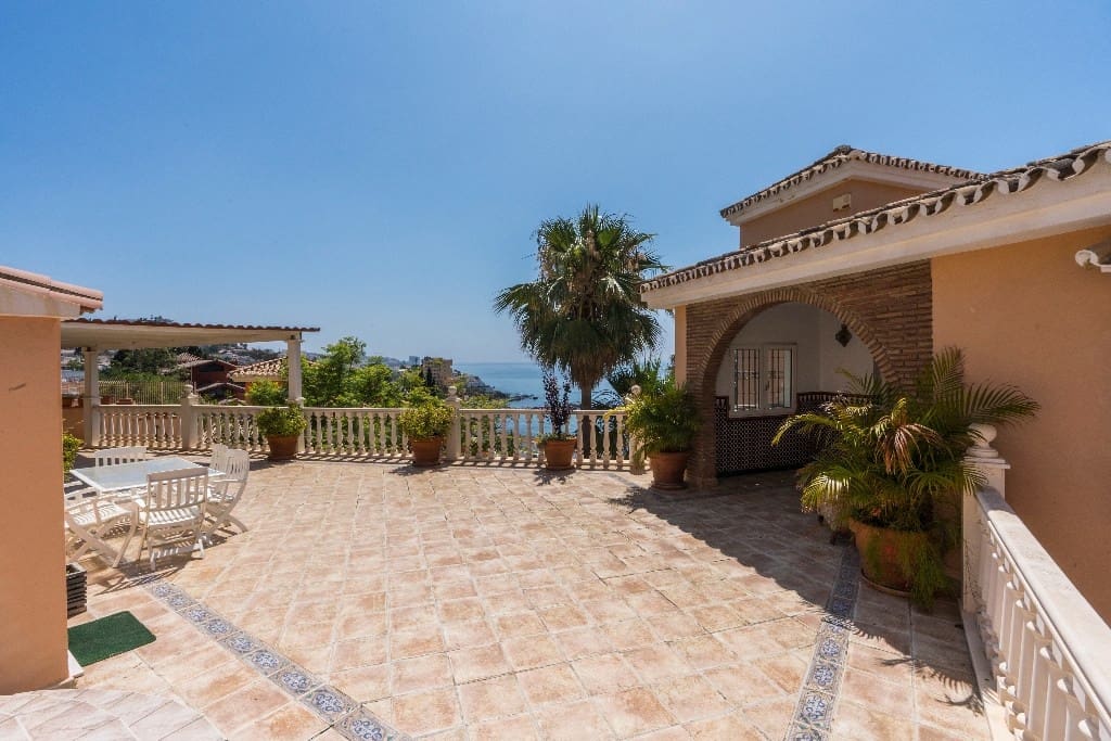 6 slaapkamer Villa te koop in Benalmadena Costa - € 1.900.000 (Ref: 9145058)