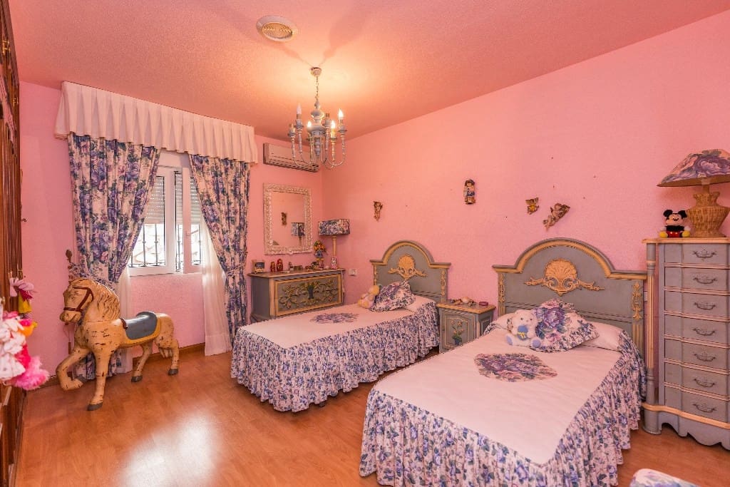 6 slaapkamer Villa te koop in Benalmadena Costa - € 1.900.000 (Ref: 9145058)